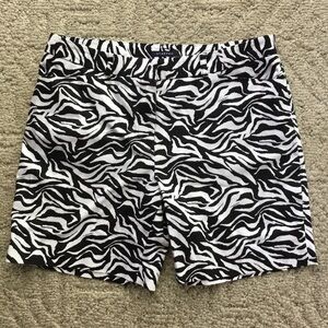 Jones New York Signature Black and White Patterned Shorts